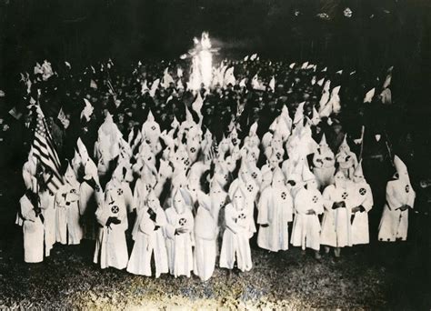 Ku Klux Klan .